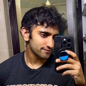 Meet your Posher, Aditya